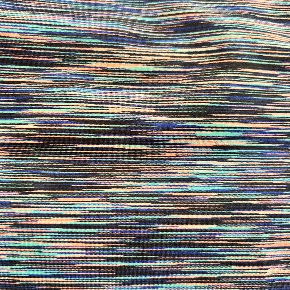 NWT DSG Women's Momentum Cropped Tank Top XL Black Rainbow Athletic Gym Running‎ - Picture 10 of 12